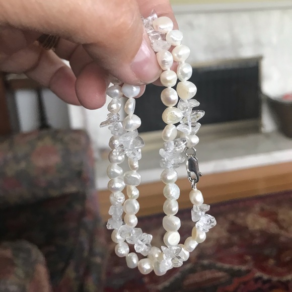 Pearl & Crystals Necklace/Bracelet